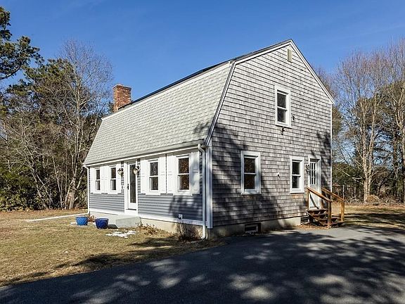 2nd image of 16 Linda Ln
