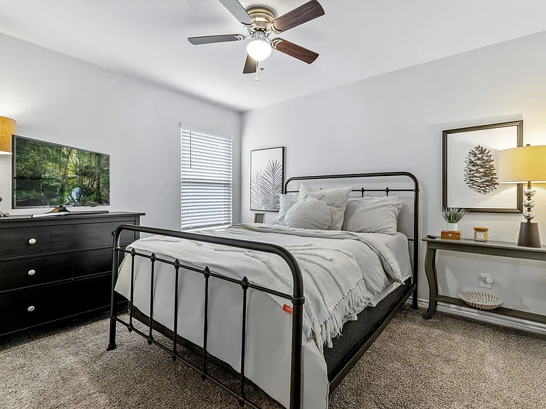 601 Rawhide Way — Photo 16
