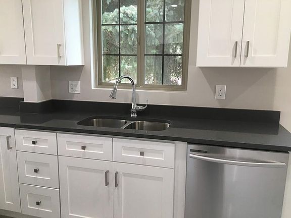 5th image of 3715 N Vine St #A