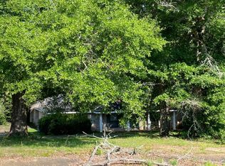 3733 Ching Dairy Rd, Mobile, AL 36618