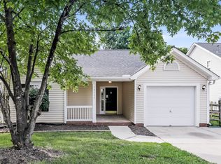 10122 Mayhurst Ct, Charlotte, NC 28213