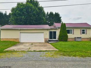 255 Valley St, Reedsville, WV 26547