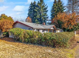 3689 Scenic Dr, Eugene, OR