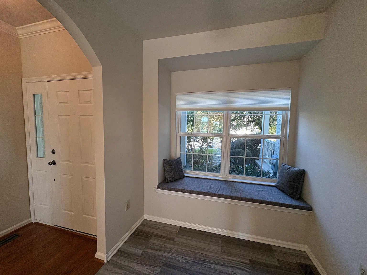 3 bed, 2.5 bath, 1700 sqft, $2,900 — Photo 2