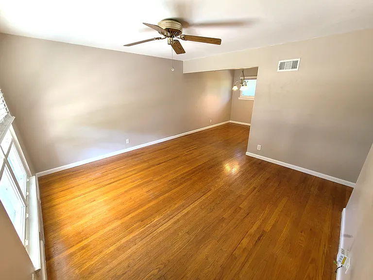 10409 Meath Dr — Photo 4
