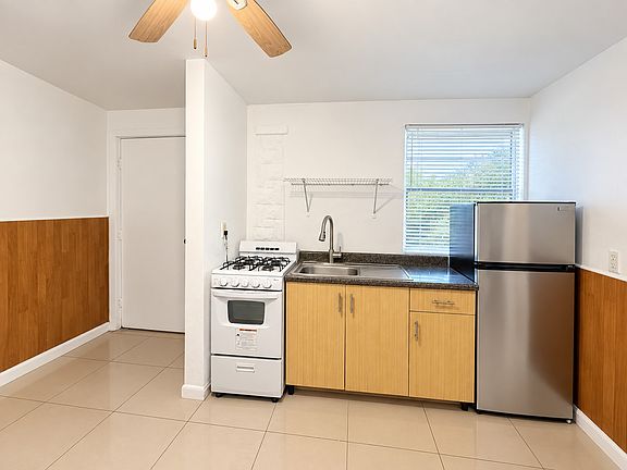 2nd image of 101 NE 60th St #1