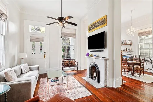 1 bed, 1.5 bath, 813 sqft, $2,200 — Photo 4