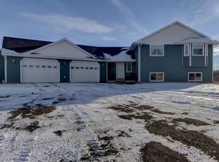 5345 Francis Pl, Bismarck, ND 58504