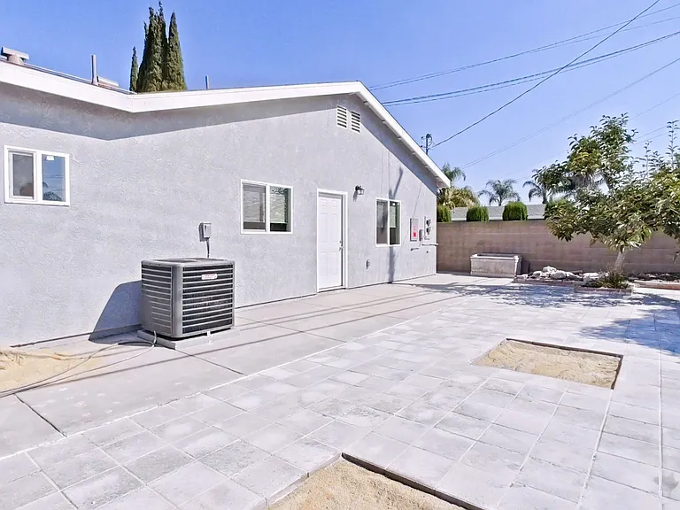 10572 Chamberlain Ave — Photo 22