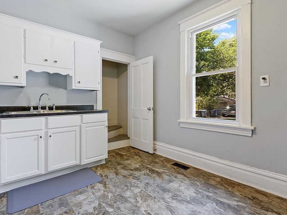 1st image of 5009 Sheridan Ave N