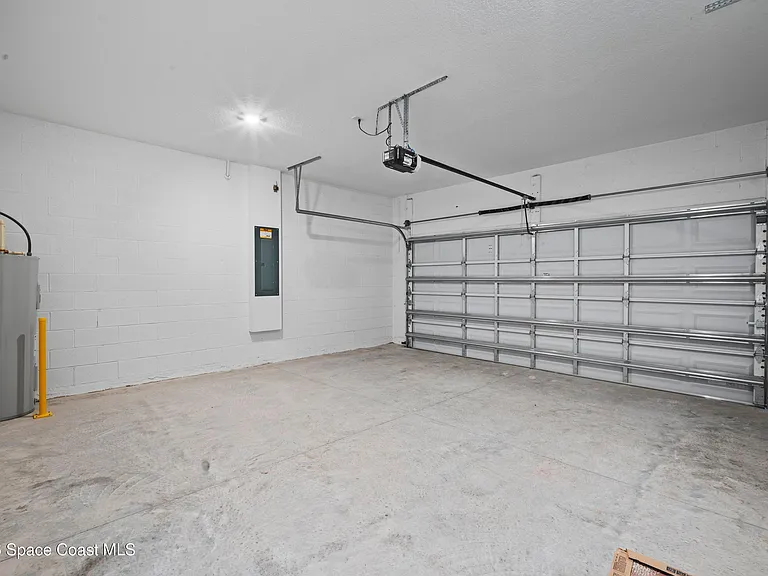 4374 Masthead Ave — Photo 30