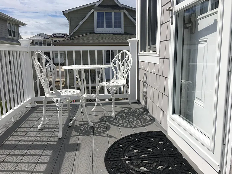 7 Kerr Ave #2 — Photo 8