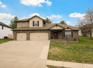 2206 S 12th St, Ozark, MO 65721