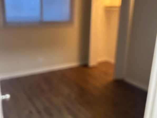 10327 McVicker Ave #3