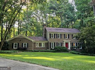 289 Barnsley Dr, Stone Mountain, GA 30087