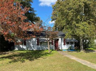 5104 Walnut Dr, Fayetteville, NC 28304