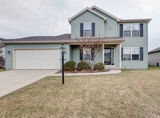 813 Chickory Dr, Champaign, IL 61822