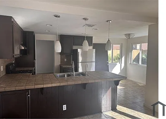 581 Gladiola St — Photo 7