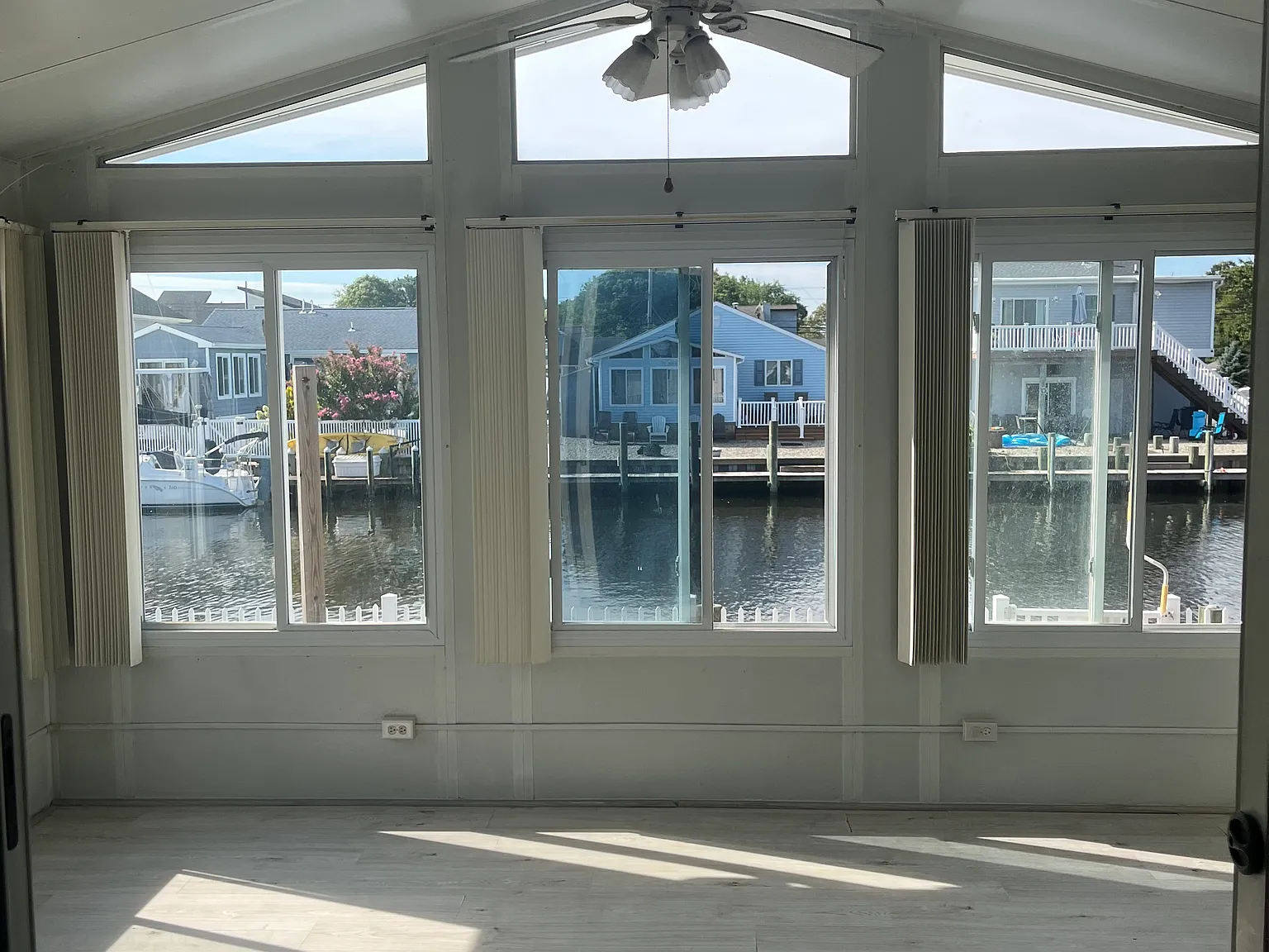 3 bed, 1.5 bath, 1483 sqft, $3,250 — Photo 3