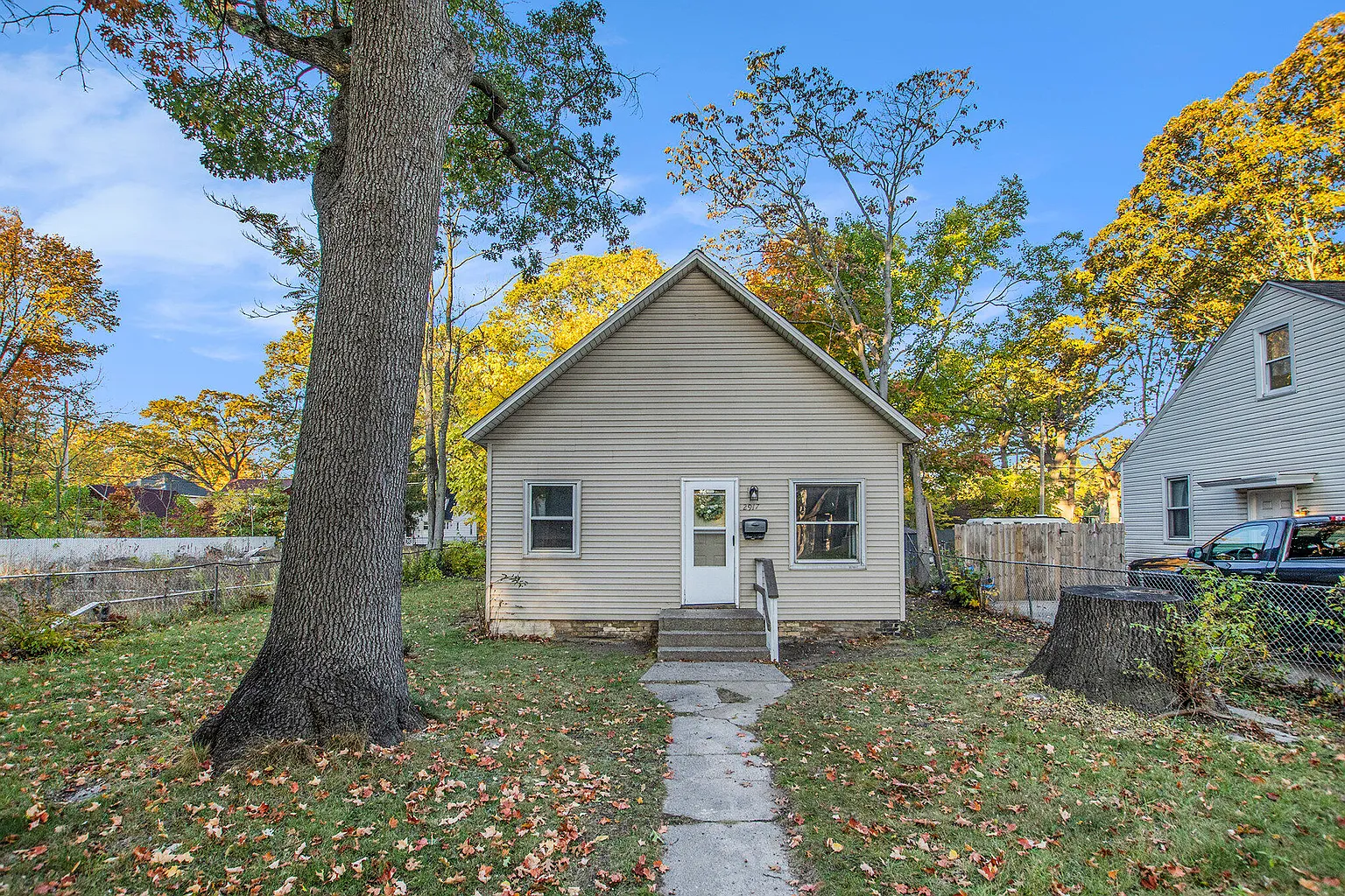 2917 Jefferson St photo 1