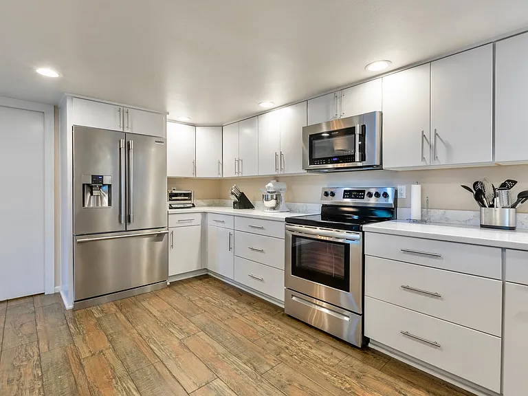 8249 E Redwing Rd — Photo 18