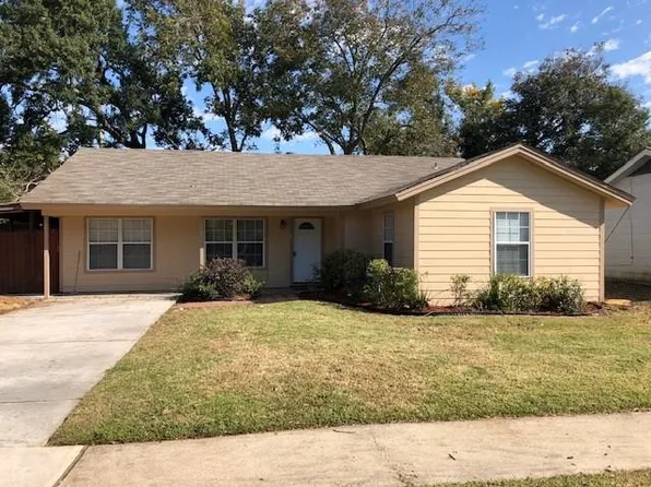 1904 Kansas St, Baytown, TX 77520