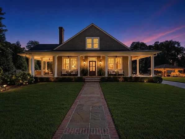 24 Highland Dr, Greenville, SC 29605
