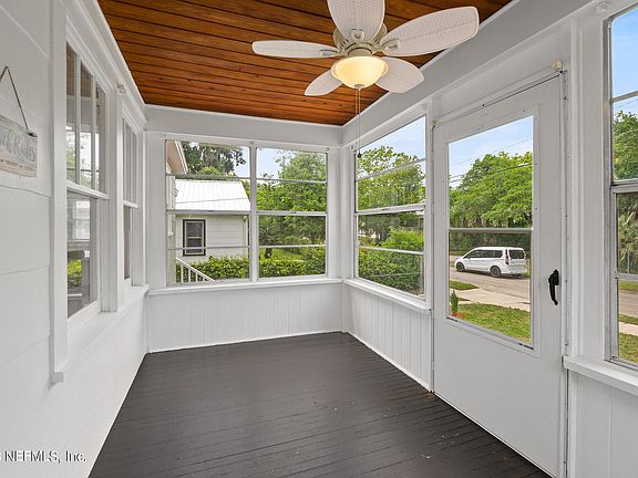 5th image of 15 CAREY Street
