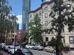 11 Blackwood St APT 32, Boston, MA 02115