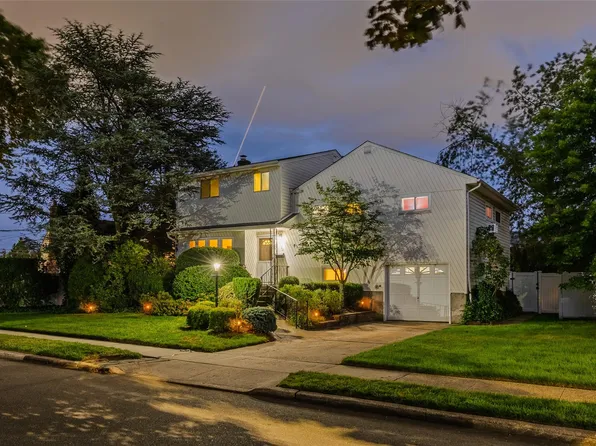 2720 Elm Drive, Bellmore, NY 11710