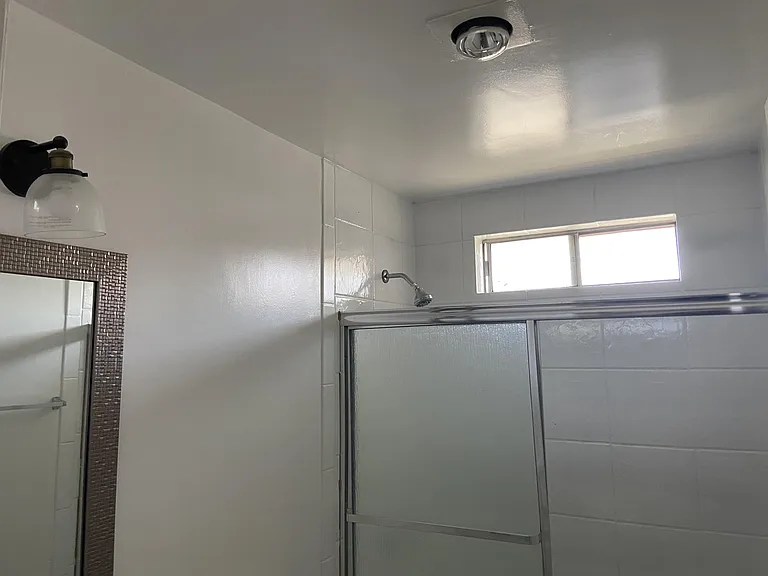 4323 Perlita Ave #16 — Photo 9
