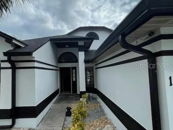 1516 Weaver Dr, Lutz, FL 33559