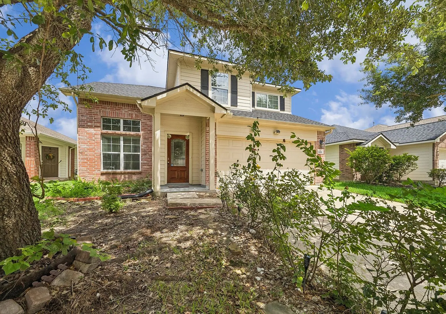 Move-in Ready Home for Lease in Crosby Area! — Photo 2