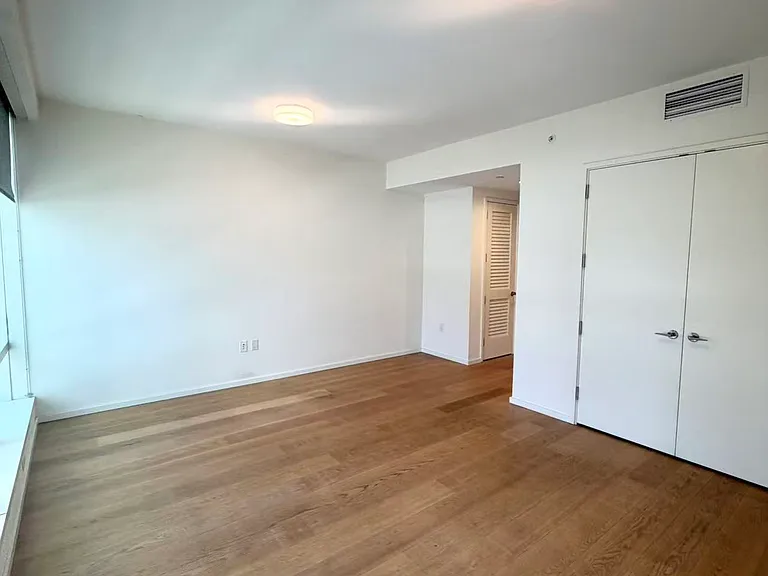 877 Francisco St #625 — Photo 7