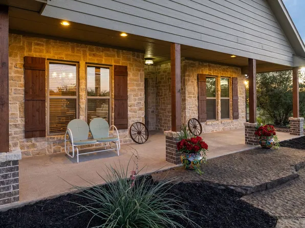516 Spring Town Rd, Van Alstyne, TX 75495