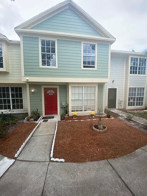 2nd image of 13909 Fletchers Mill Dr
