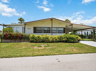 5639 Halifax Ln, Sarasota, FL 34233