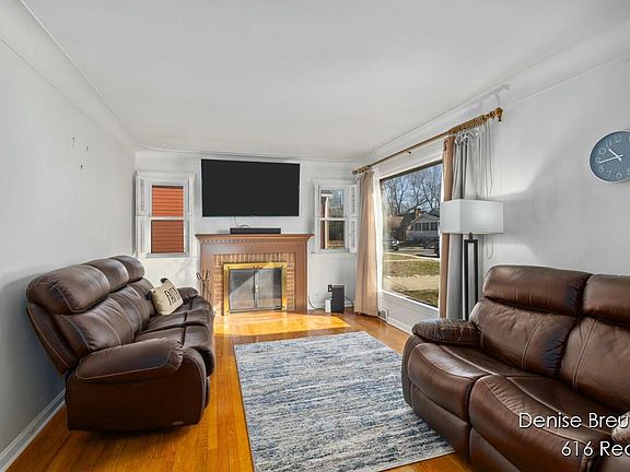 4th image of 1549 Rossman Ave SE