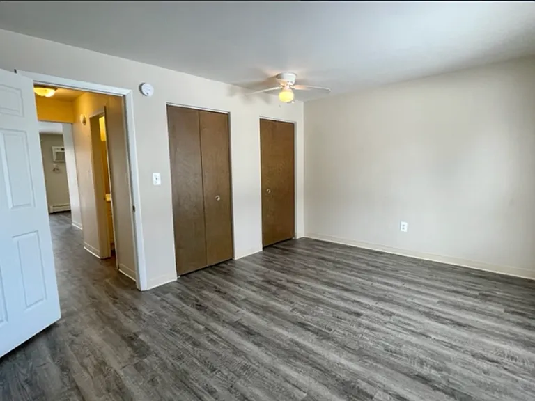Oak Valley Apartments — Photo 8