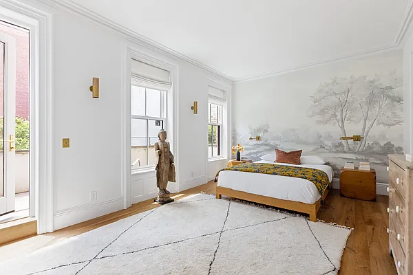 Sold by Compass | media 14