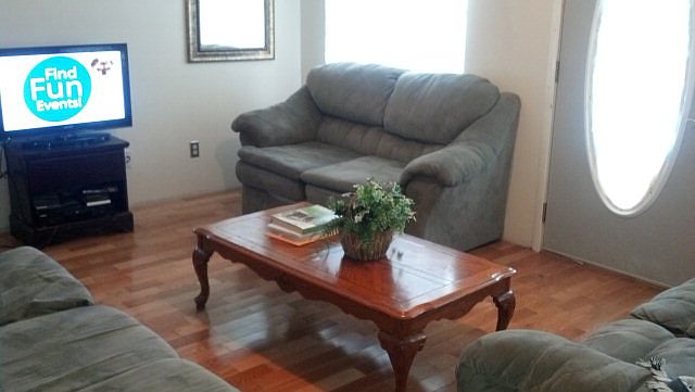 2nd image of 409 Anderson Ave