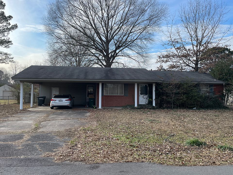 1st image of 10 Deerfield Dr