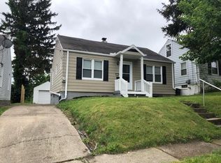 1873 Ashbrook Dr, Cincinnati, OH 45238