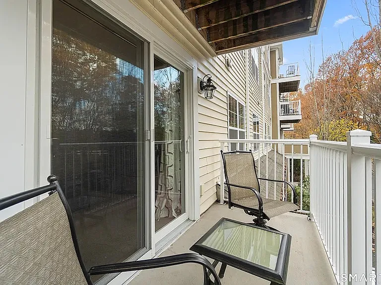 26 Schoolhouse Dr #204 — Photo 12