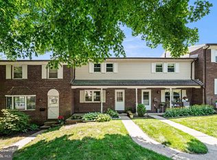 102 Village Dr, Boyertown, PA 19512