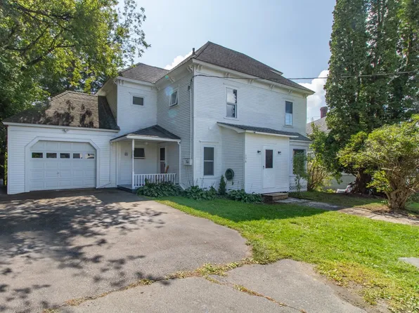 136 Mount Vernon Street, Newport City, VT 05855