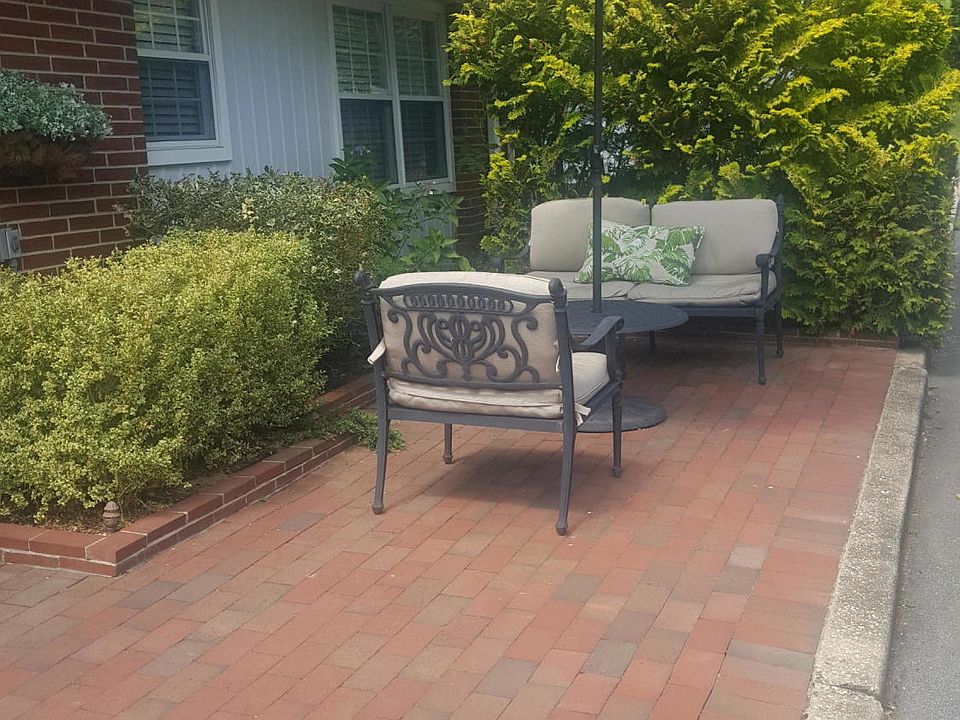 1st image of 568C Sheffield Ct #1003