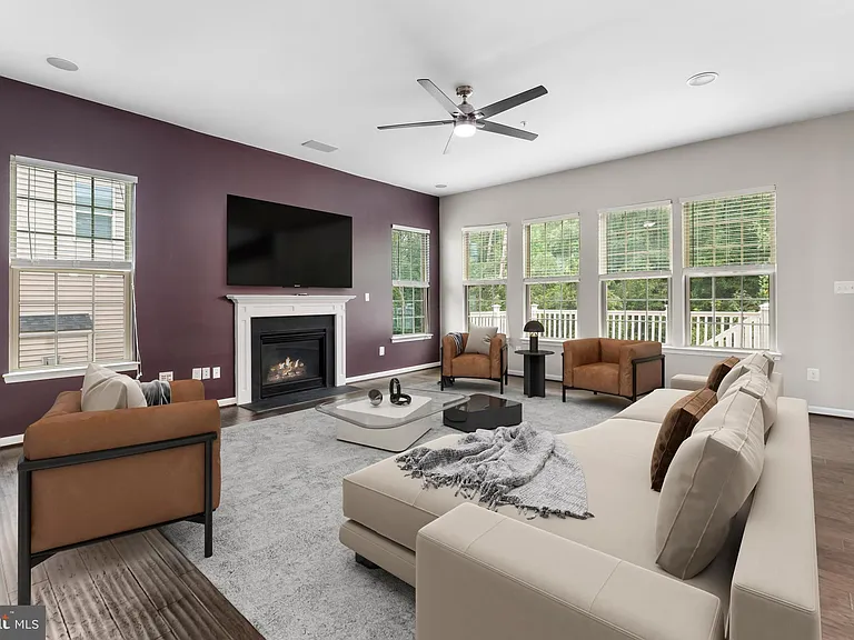 7570 Arundel Woods Dr — Photo 22