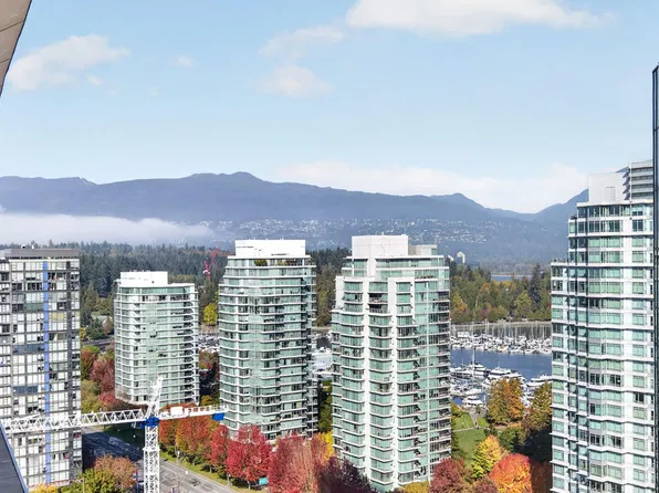 1568 Alberni St #2003, Vancouver, BC V6G 0E3