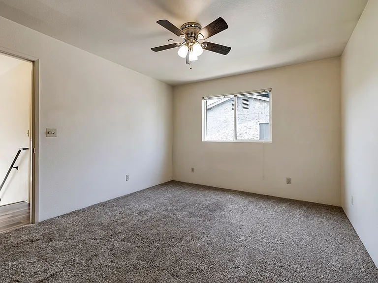 406 Nord Ave — Photo 39